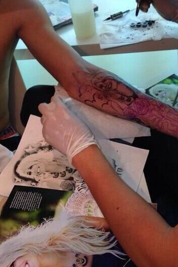 Mira el tatuaje de la cara de Wanda Nara en el brazo de Icardi